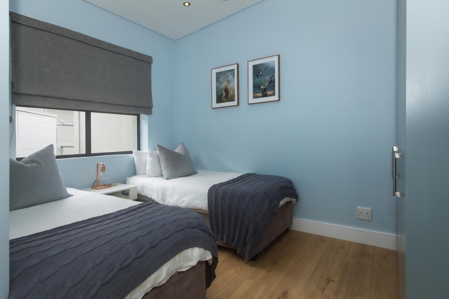 To Let 2 Bedroom Property for Rent in Green Point Western Cape